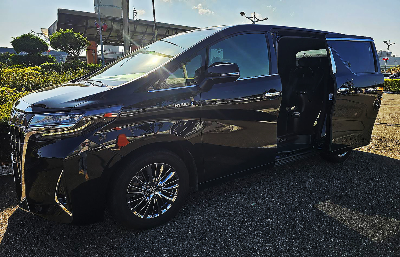 台湾タクシーのアルファード